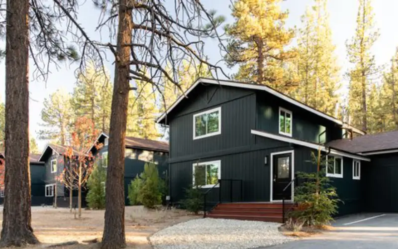 Big Bear lodges