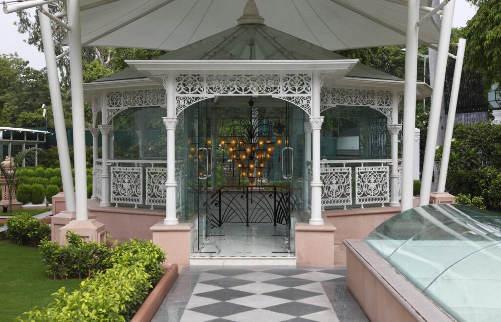 Luxe Retreats: Discovering The Best Luxury Spa In Delhi