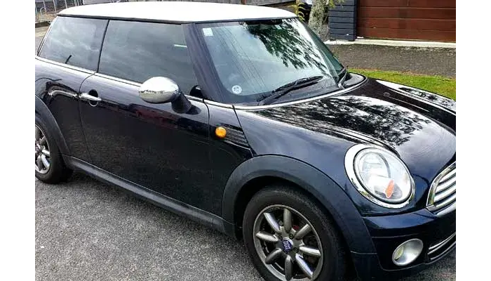 How Does Car Window Tinting Helps Keep Your Car Cooler In Summer?