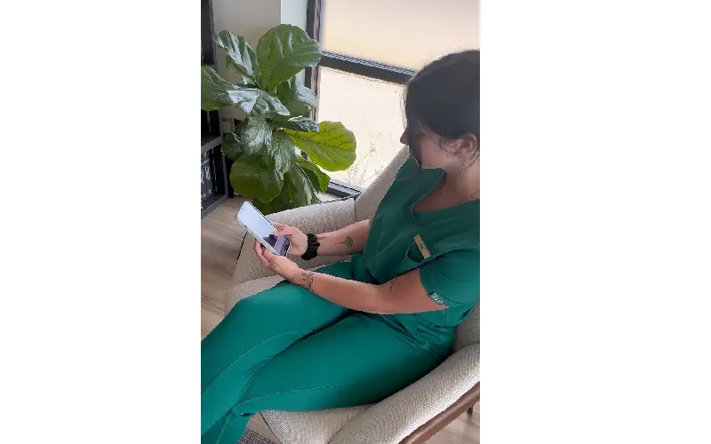 Best Scrub Tops for Pediatric Healthcare Workers