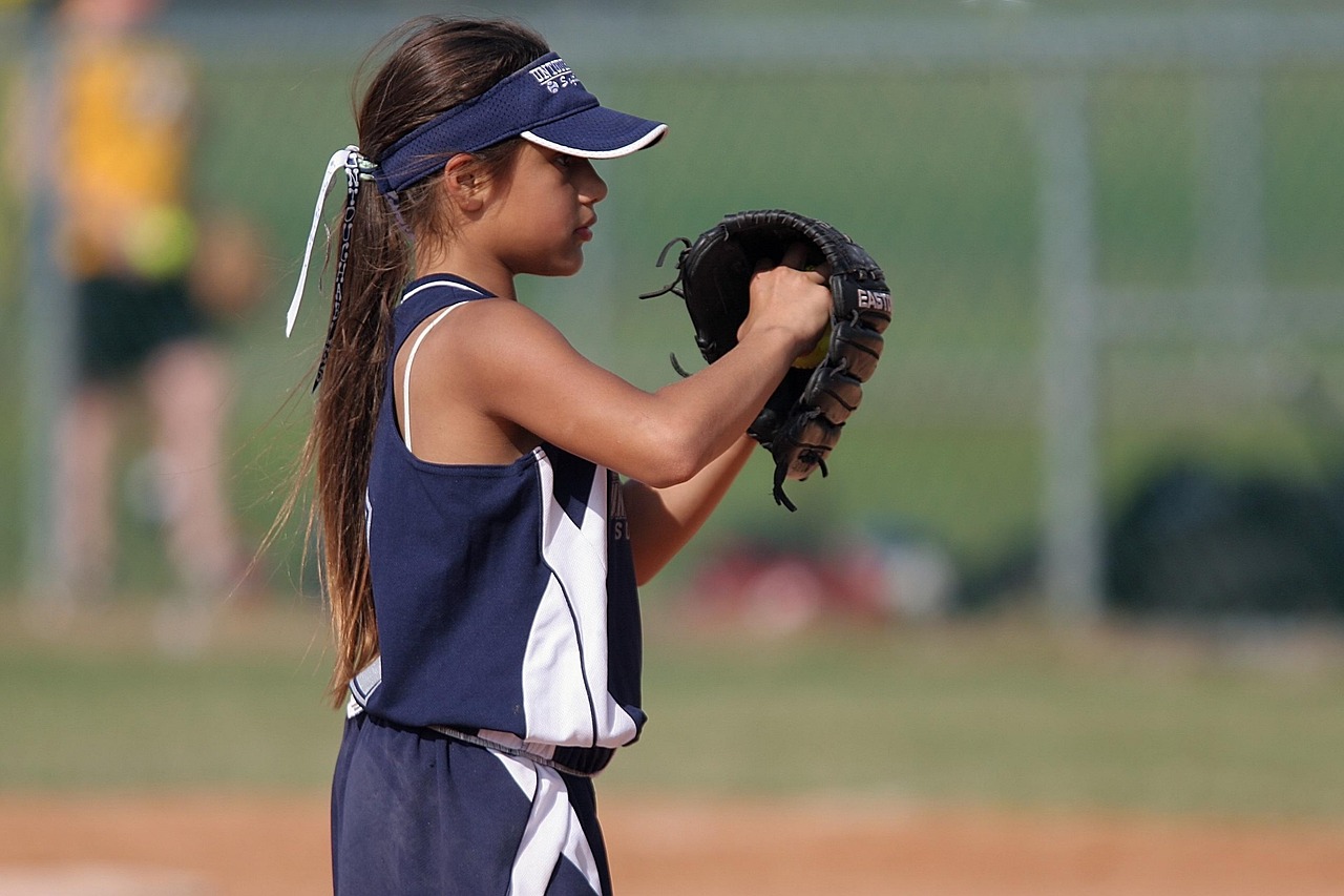 Creating Dynamic Softball Uniform Designs
