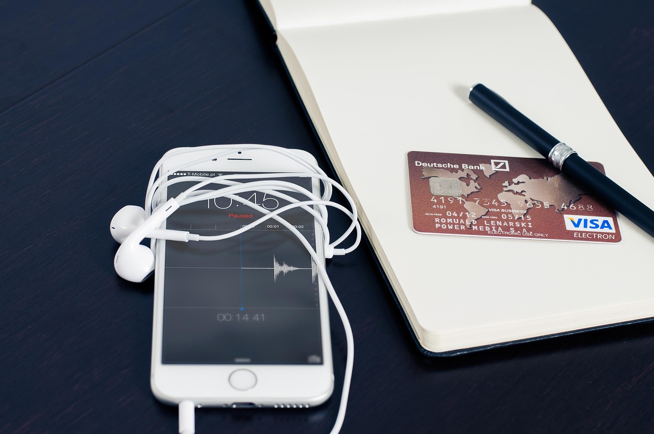 How Secure Is a Mobile Card Machine in UK for Payment Processing?