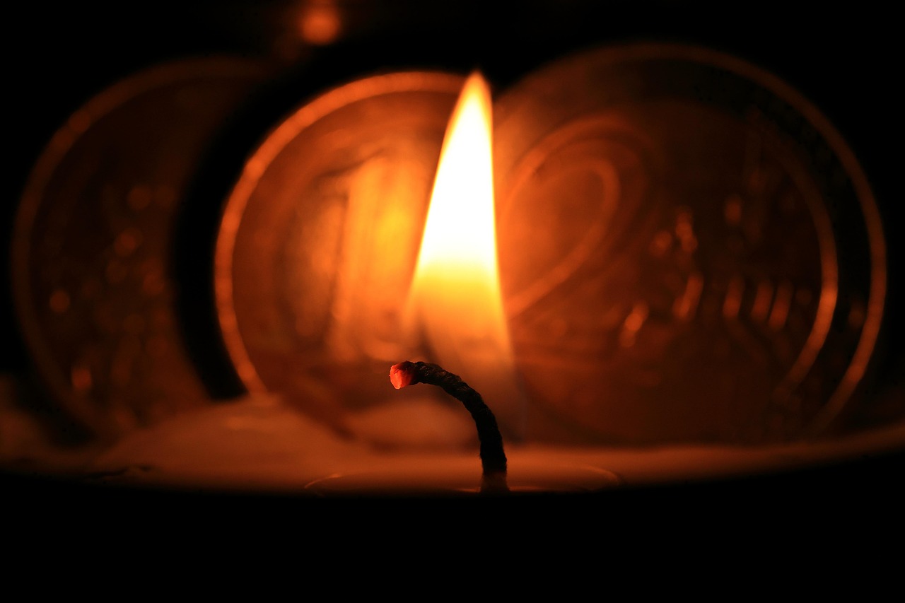 Saving Energy, Saving Money: Advantages Of Outdoor Solar Lighting